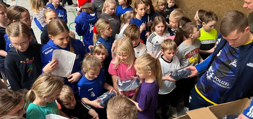 Rekord-Beteiligung und strahlende Augen: Ein Rückblick auf die SG Teuto Kinderweihnachtsfeier 2025