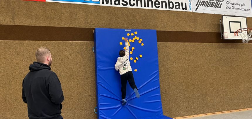 Rekord-Beteiligung und strahlende Augen: Ein Rückblick auf die SG Teuto Kinderweihnachtsfeier 2025